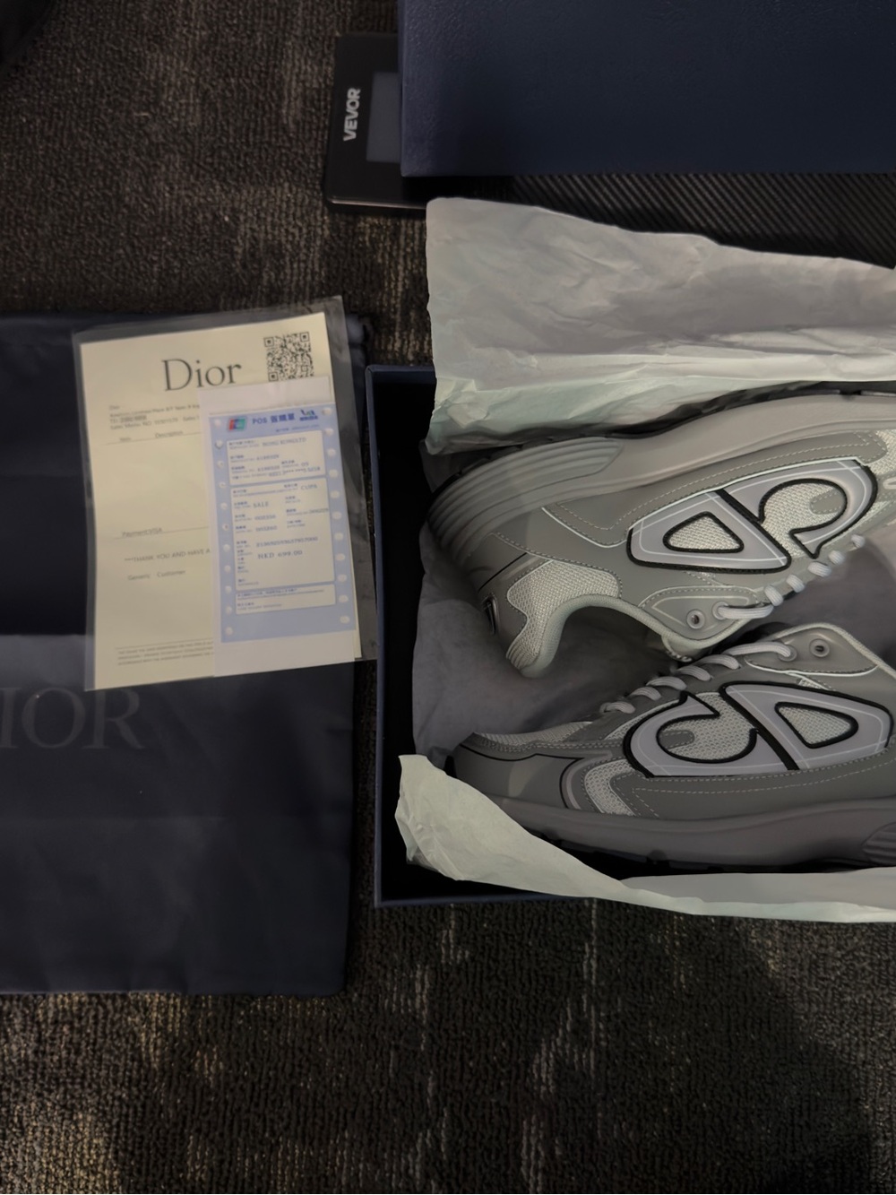 Dior white / Gray B30 Mesh Sneakers - Picture 9 of 11